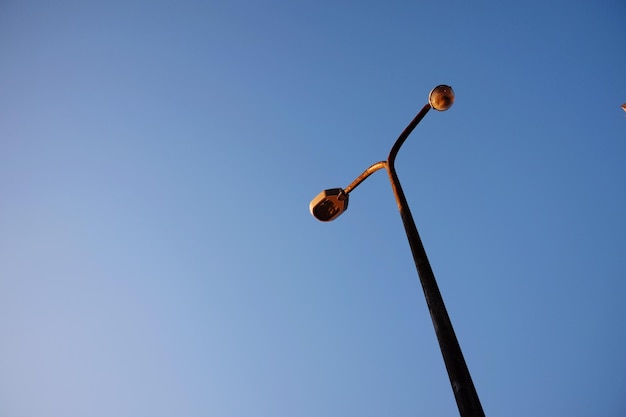 Cum să îmbunătățești accesibilitatea spațiilor publice prin iluminare strategică?