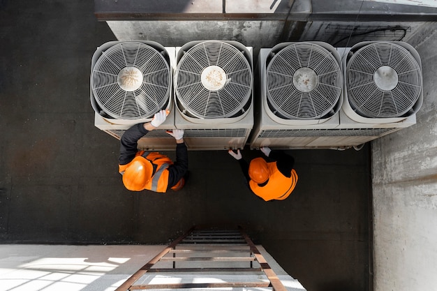 Cum să îmbunătățești ventilația într-o hală industrială?